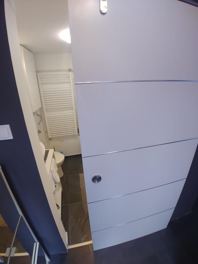 Modern Flat In City Center Βουδαπέστη Εξωτερικό φωτογραφία